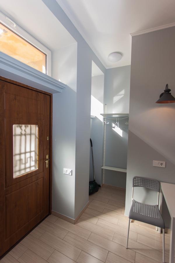 Snizhna 4 Apartman Lviv Kültér fotó