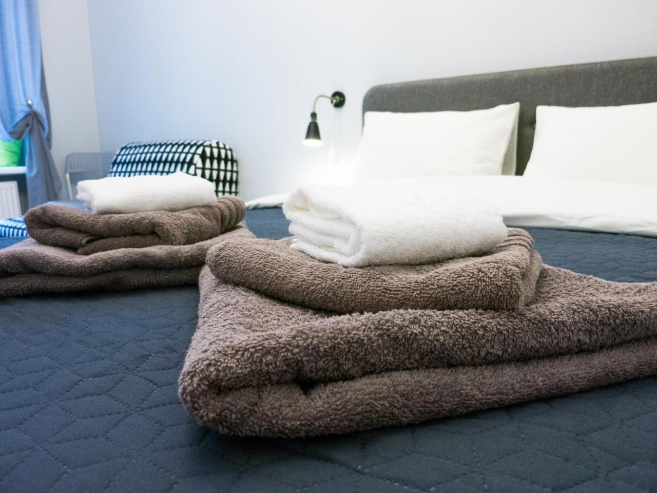 Snizhna 4 Apartman Lviv Kültér fotó