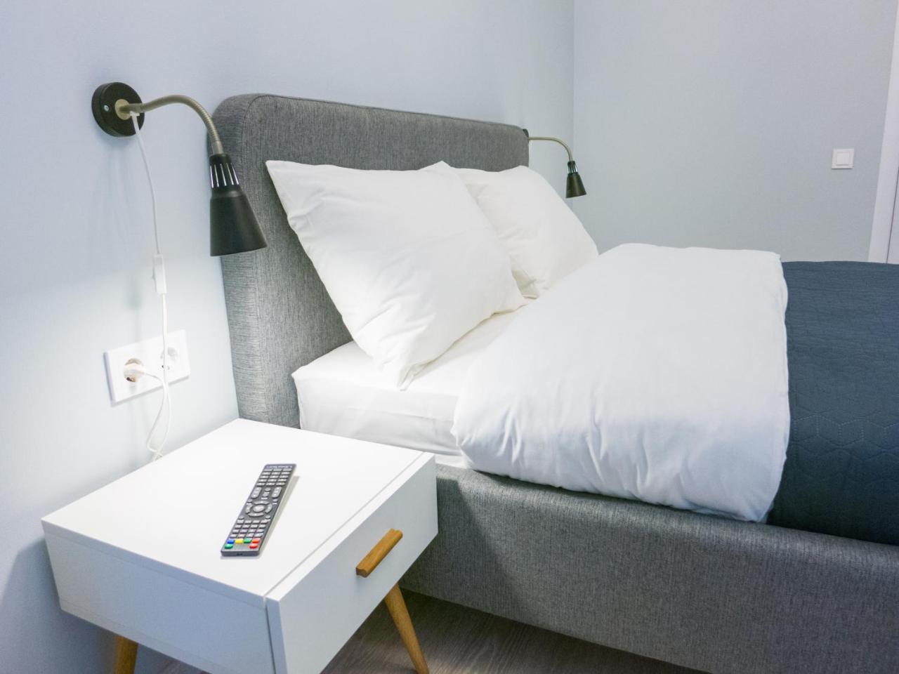 Snizhna 4 Apartman Lviv Kültér fotó